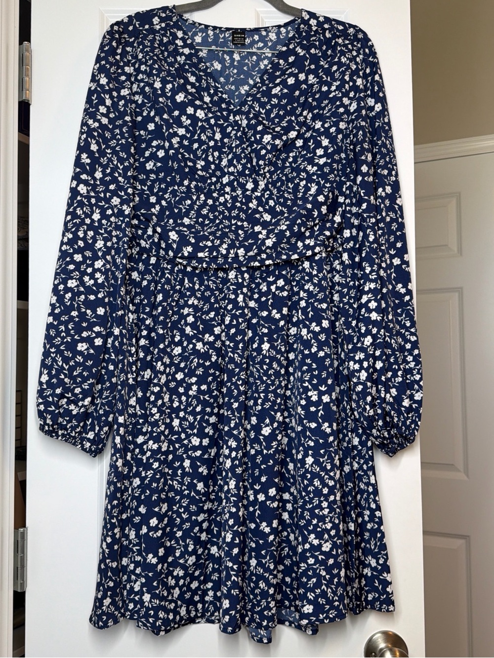SHEIN Navy and White Floral Long-Sleeve Wrap Dress